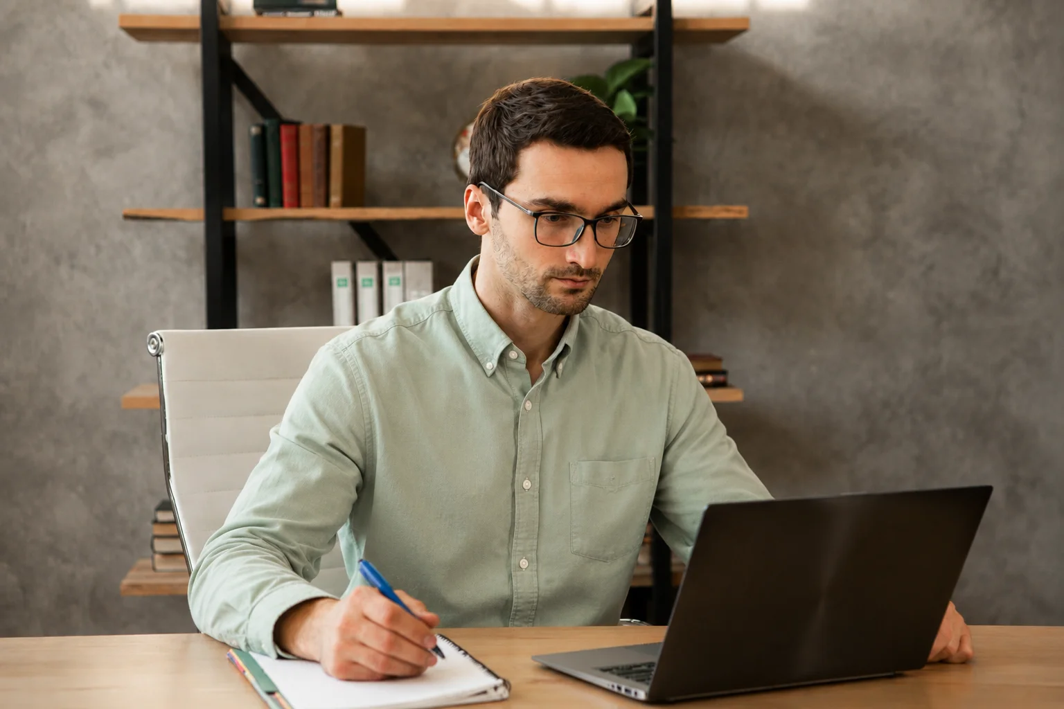 Employee receiving physician-led mental health care at home